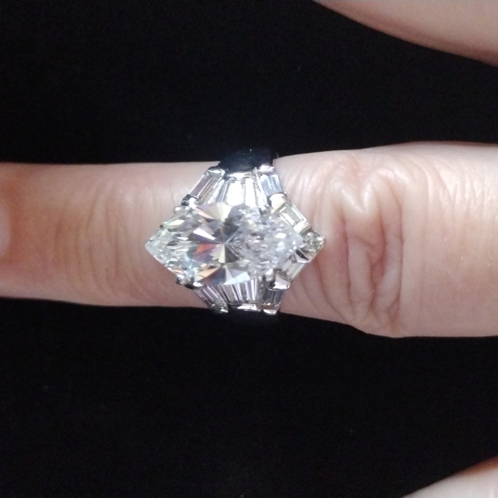 NEW without tags Cubic Zirconia Diamond Ring Size 5.75 item #017